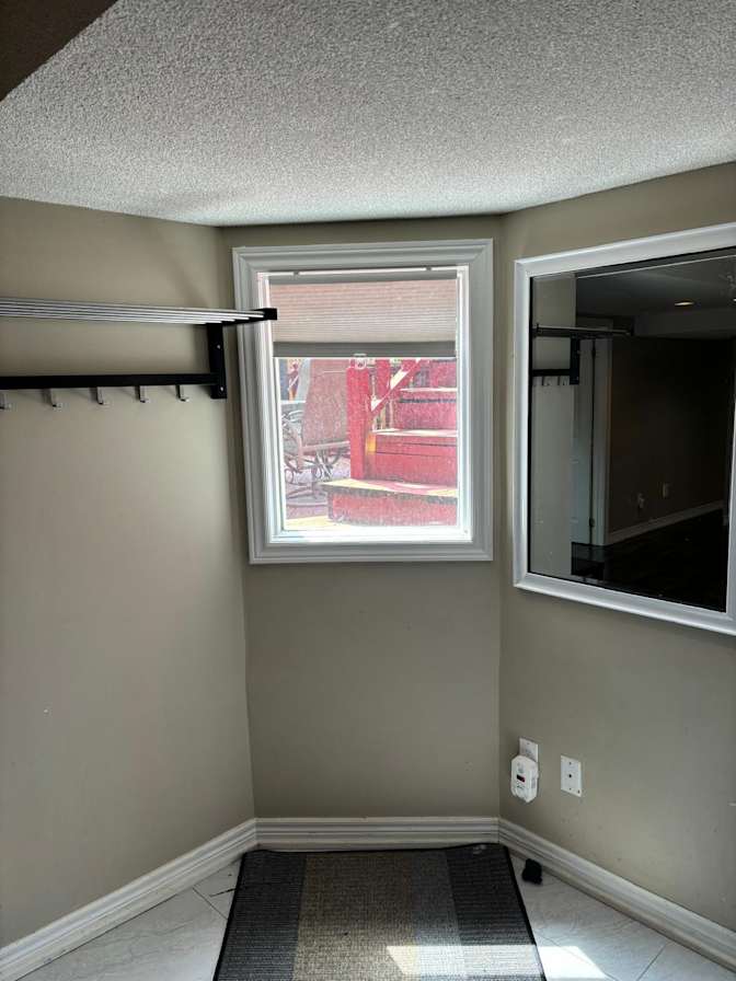 Eidah Jauforally's room