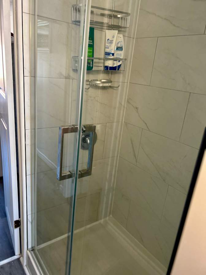 Tariq Rasheed's room