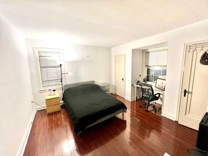 EKC Homestay Toronto's room