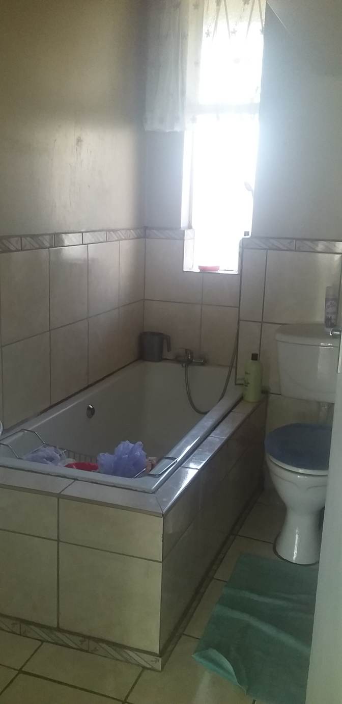 Photo of HUBERTHA's room