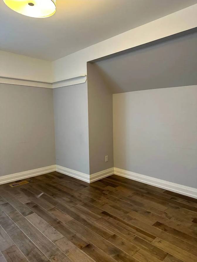 Tarun Kumaresh's room