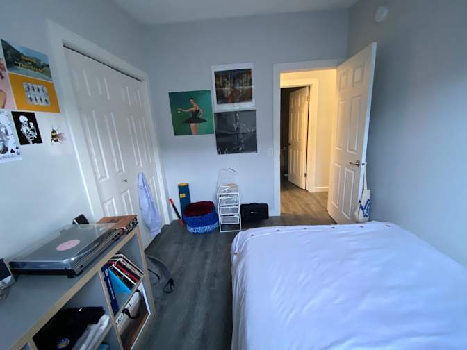 Linnea Irvine's room