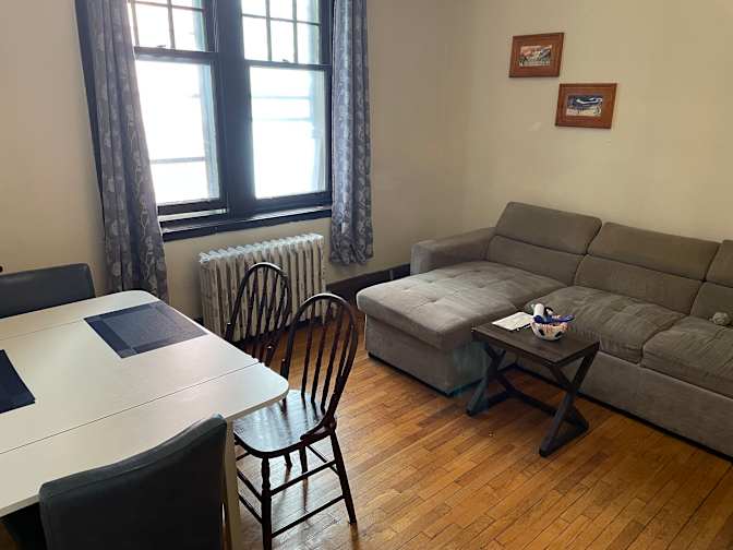 Eliana Ilieva's room