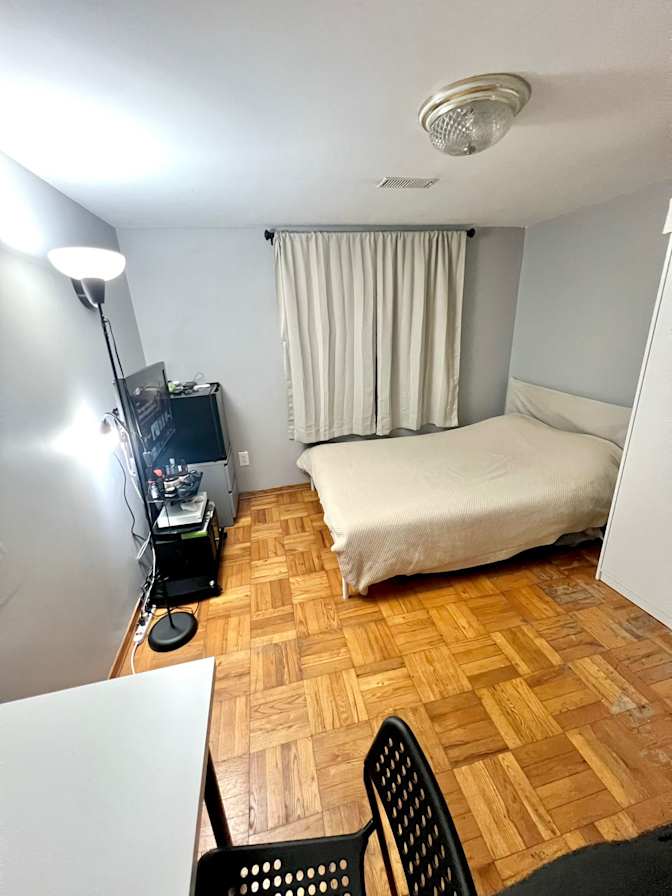 EKC Homestay Toronto's room