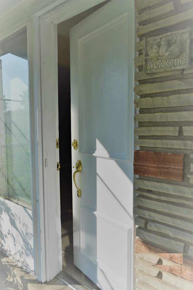 Beautiful, Clean & Bright!'s room