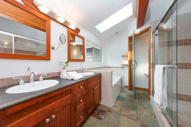 Photo of Jona's room