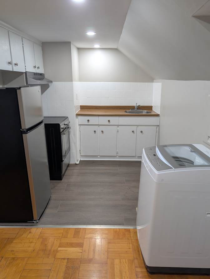 Photo of Lynda's room