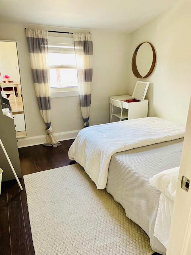 Photo of Claudia goncalves's room