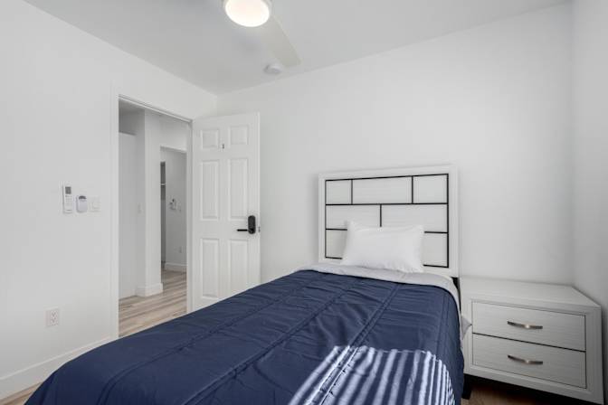 Photo of PadSplit's room