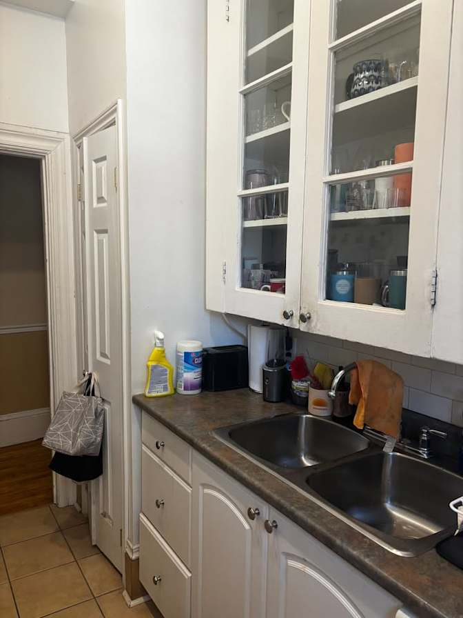 Lauren holland's room