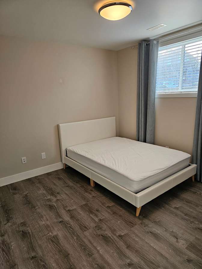 Shirley Hwang's room