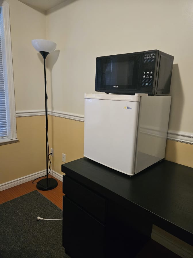 Abril Mendoza cordova's room