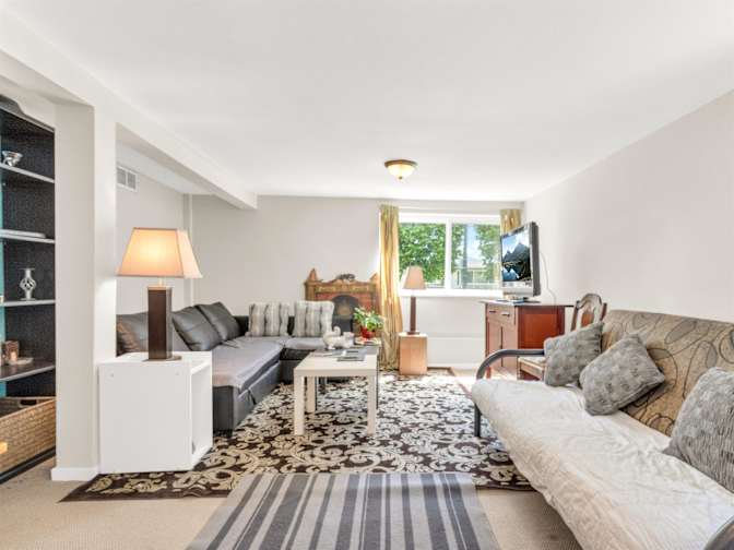 Photo of Tom (Langara Share House)'s room