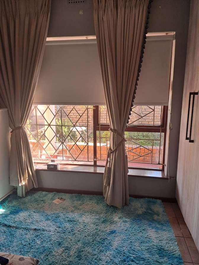 Photo of Reshikad's room