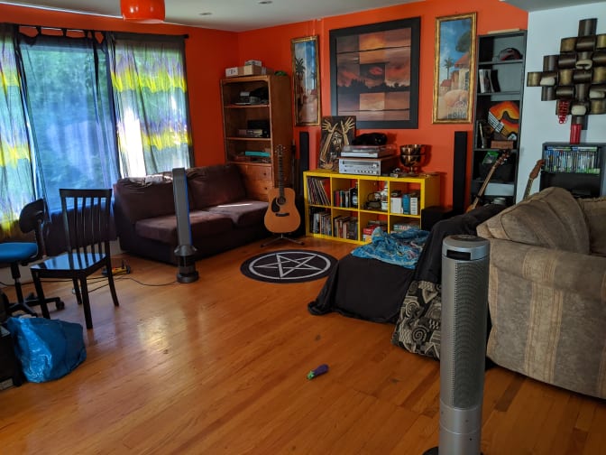 Photo of Dylan's room