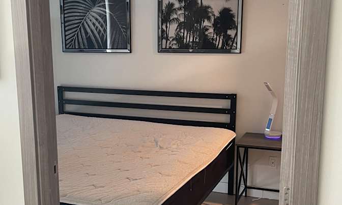 Paul (Chih-Ping)'s room