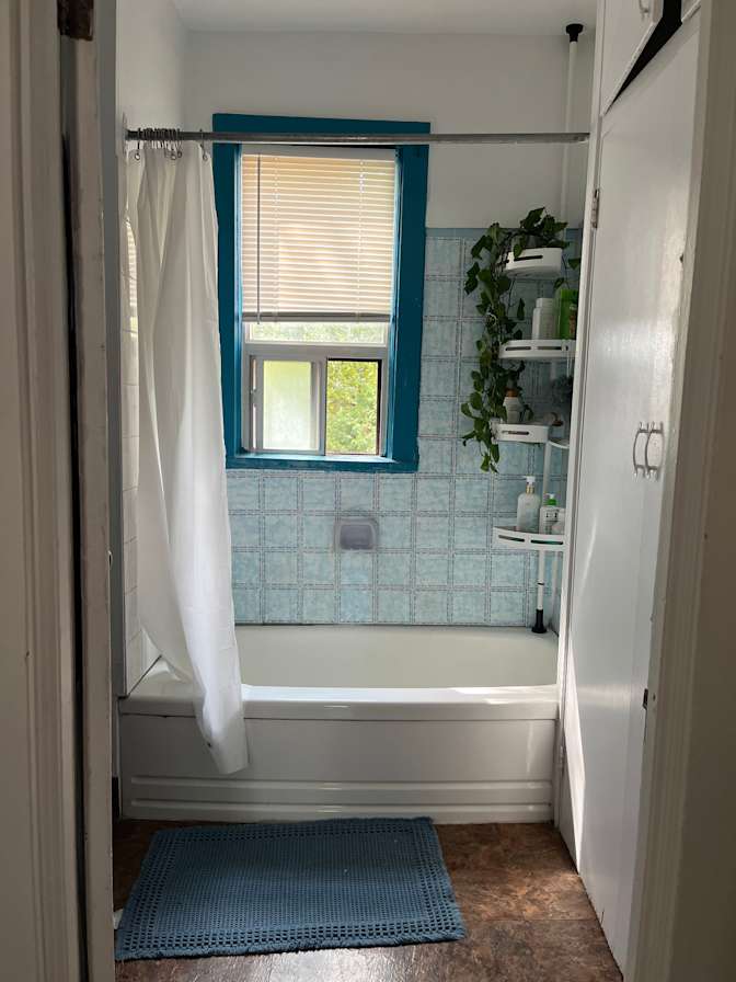 Photo of Aylar's room