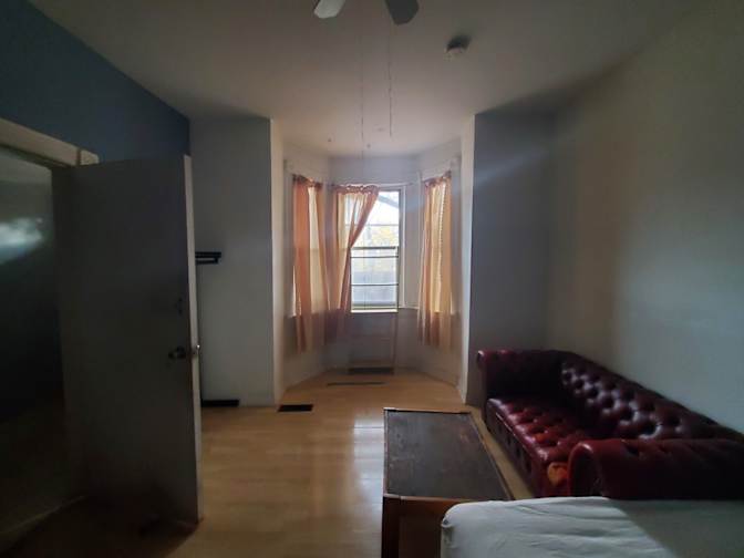 Sandor Dugalin's room