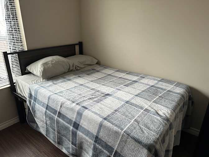 Photo of Aroosan's room