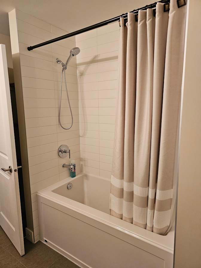 Shirley Hwang's room