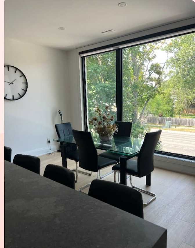 Lahnice Brereton's room