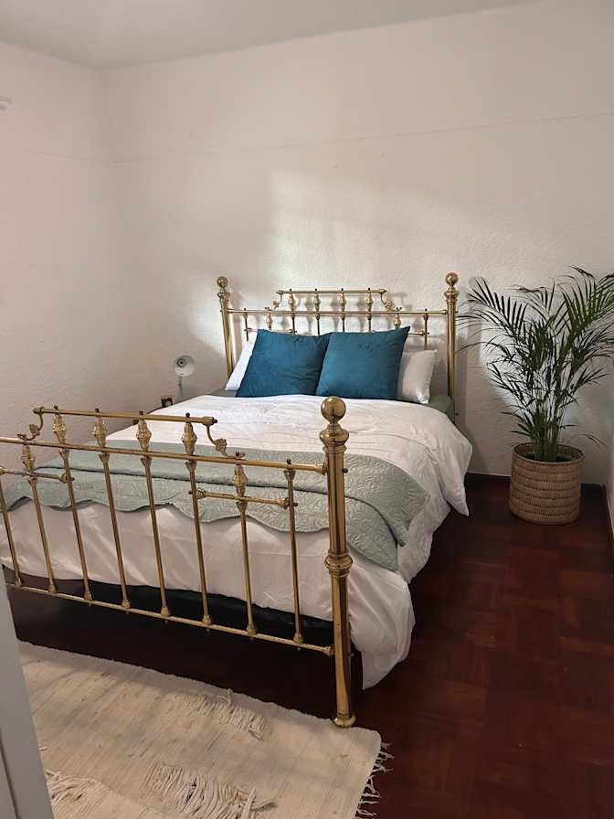 Photo of Vernon's room