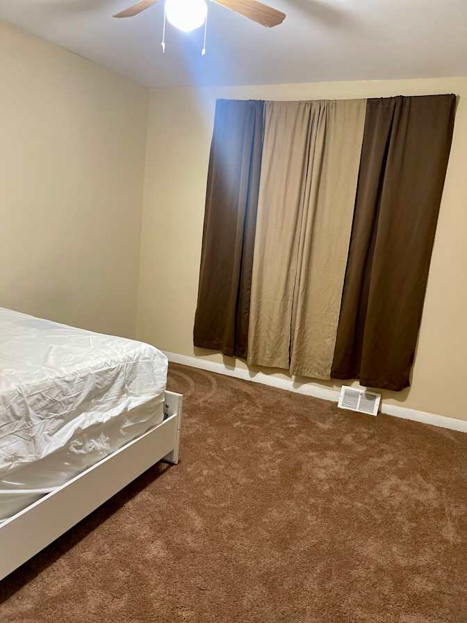 Photo of Tee's room