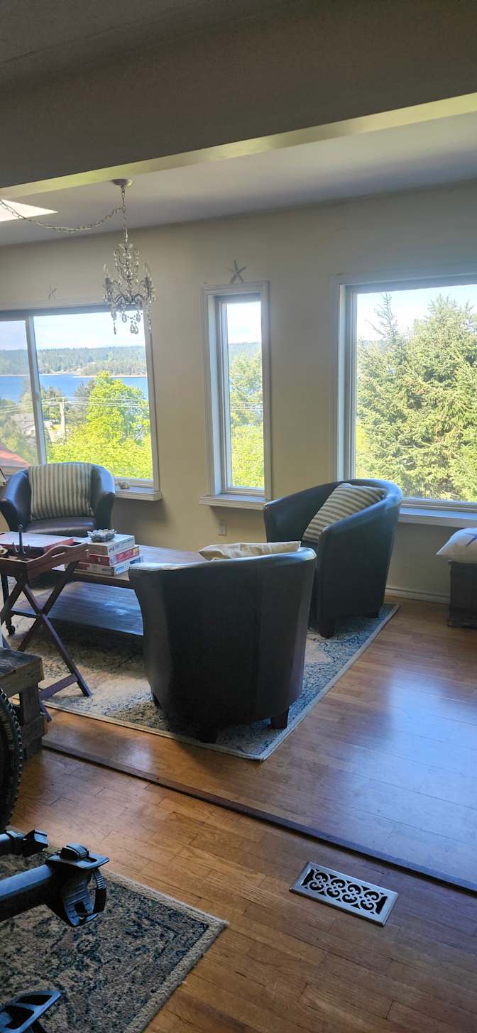 Christopher Anderson's room