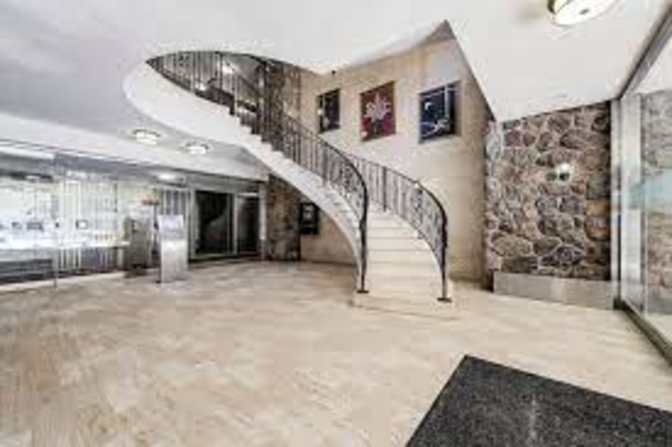 TERENCE PETIGNY JEAN-CHARLES's room