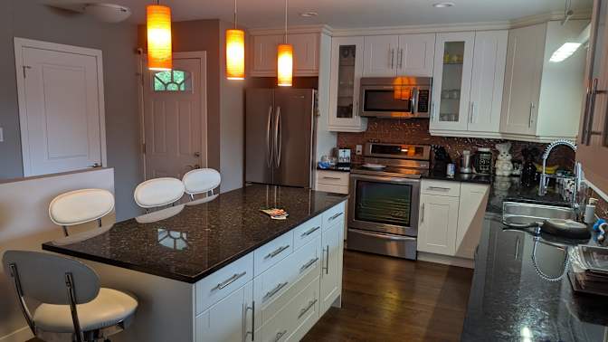 Darin MacFarlane's room