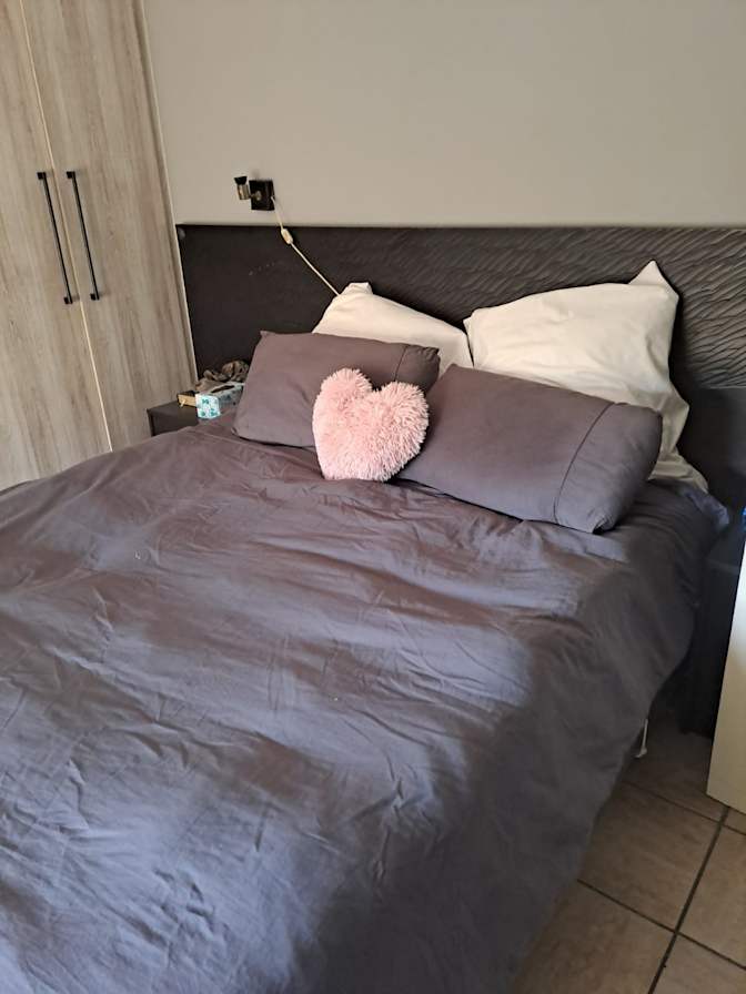Photo of Reshikad's room
