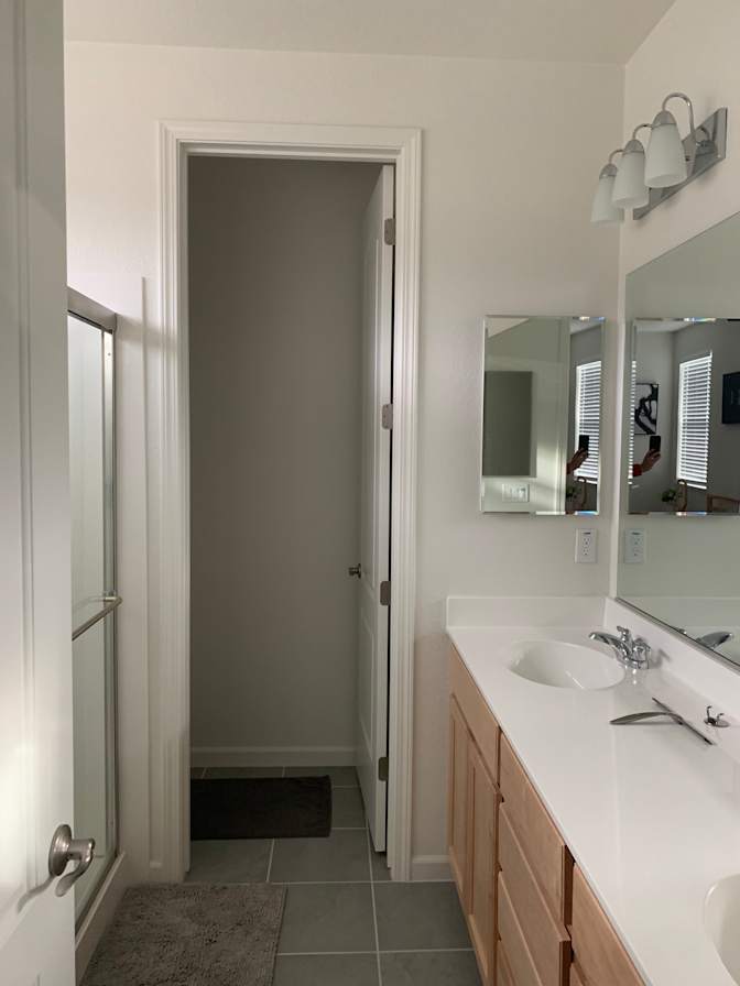 Private room to rent in share house Gilroy, Califor...