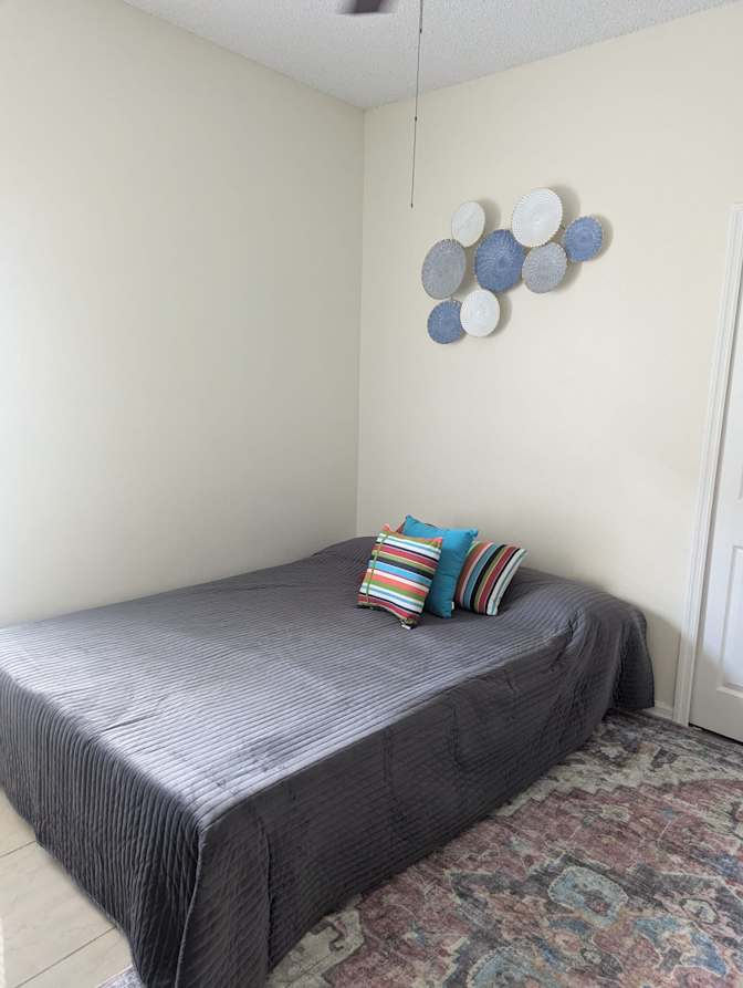 Private room to rent in share house Bithlo, Florida...
