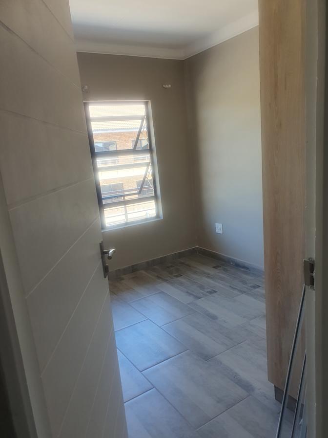Photo of Oprah n Ton's room