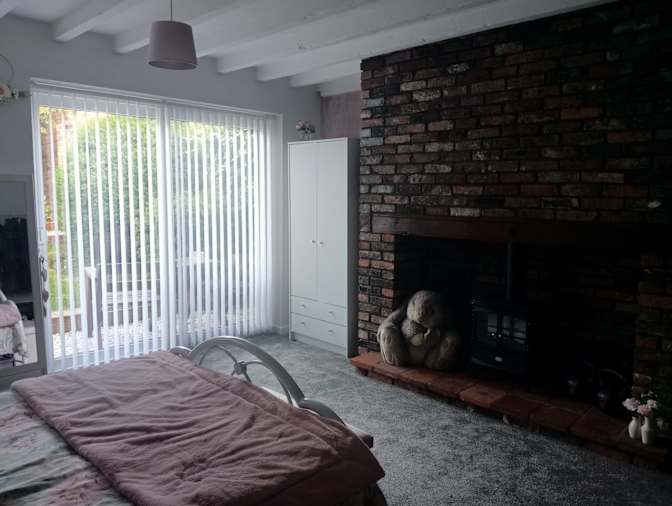 Photo of DARRELL LOWE's room
