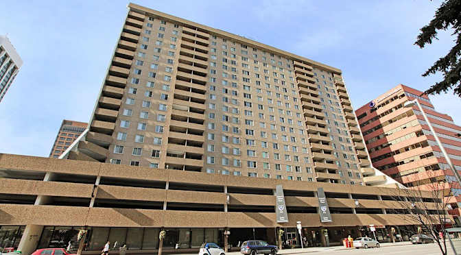 Arash Kardanpour's room