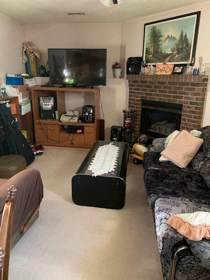 Photo of Del's room