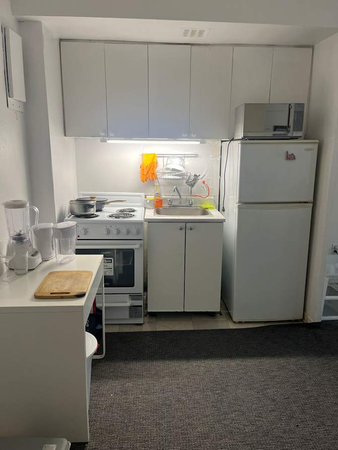 PARASTOO ASADI's room