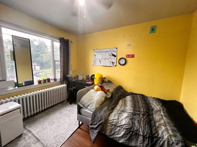 Photo of Sarah St's room