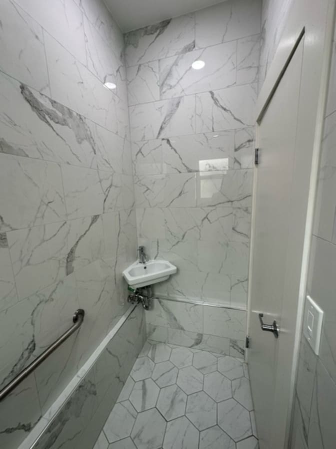Photo of Ken Patel's room