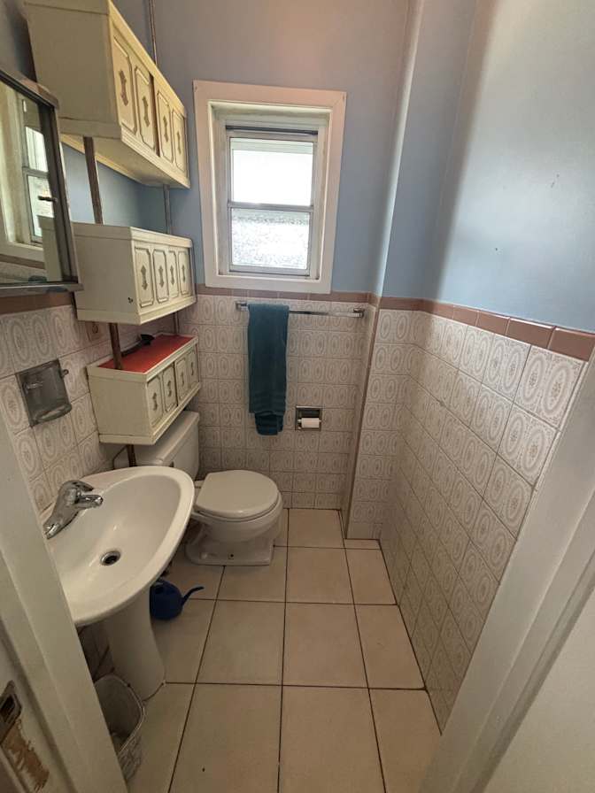 Amanda De Gouveia's room