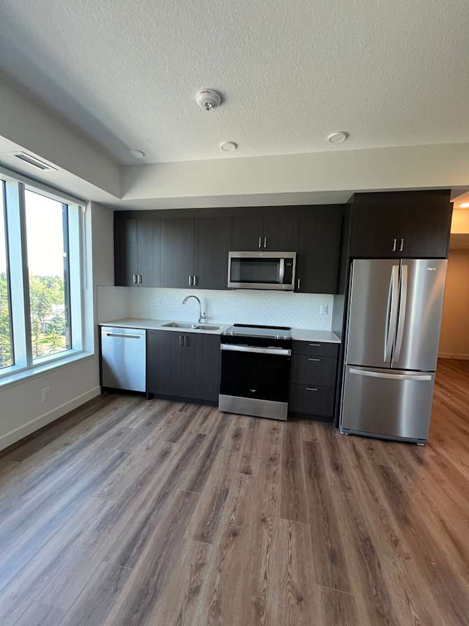 Jennifer Grob's room