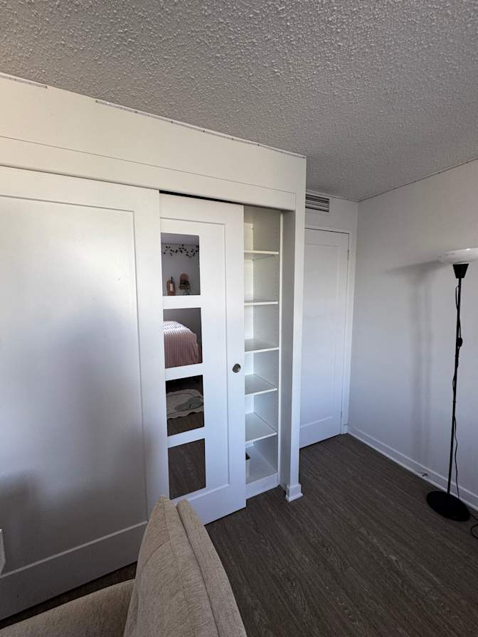 Photo of Aylár's room