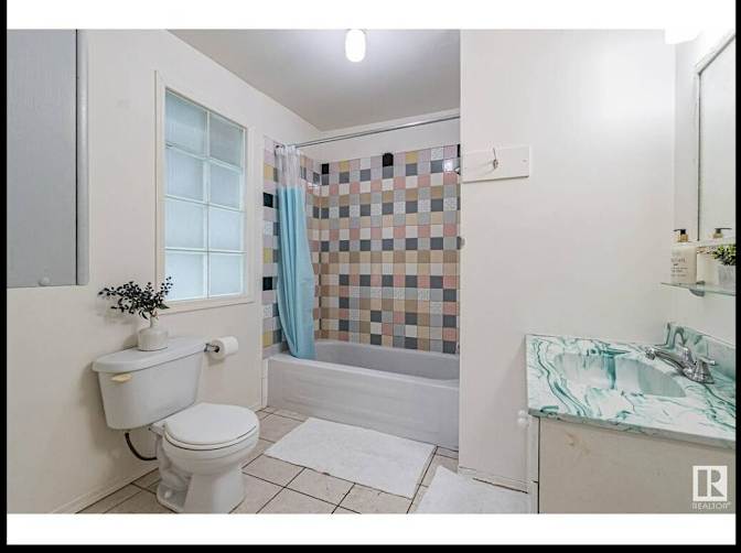 Photo of Aesir's room