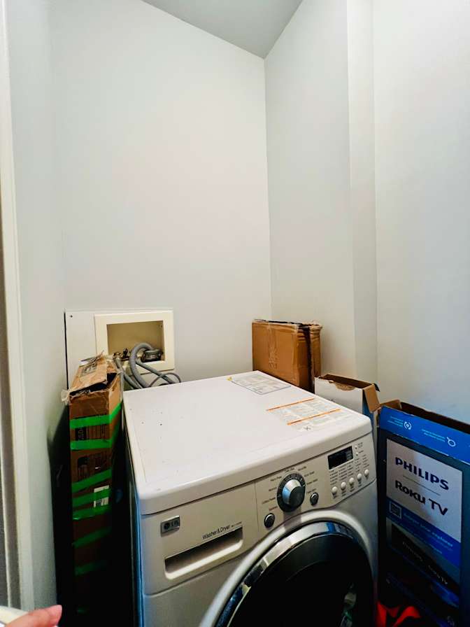 Sehrish Pretty's room