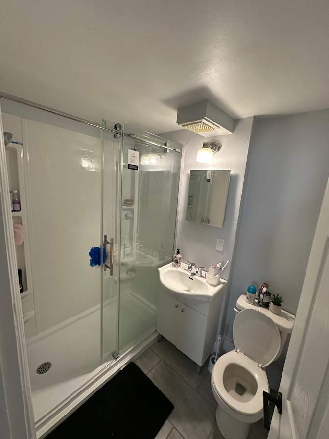 Photo of Manav ahuja's room