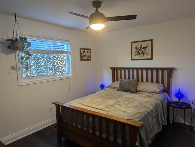 Photo of Ken Davies's room