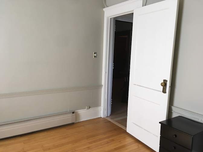 Photo of La's room