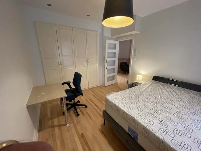 Photo of Atbin's room