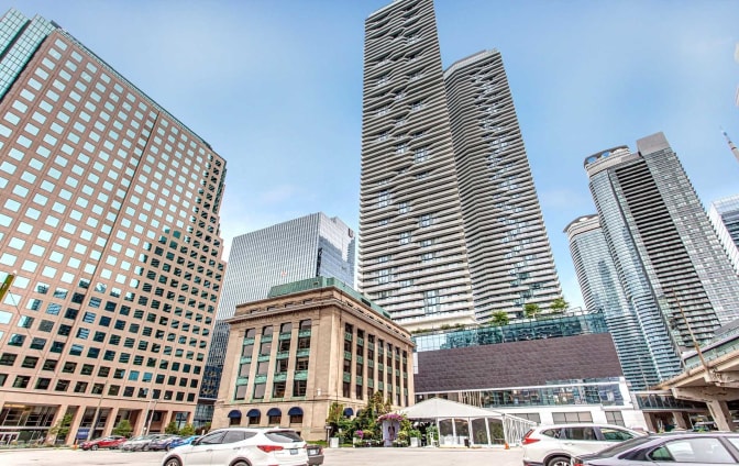 Photo of Rajahl's room